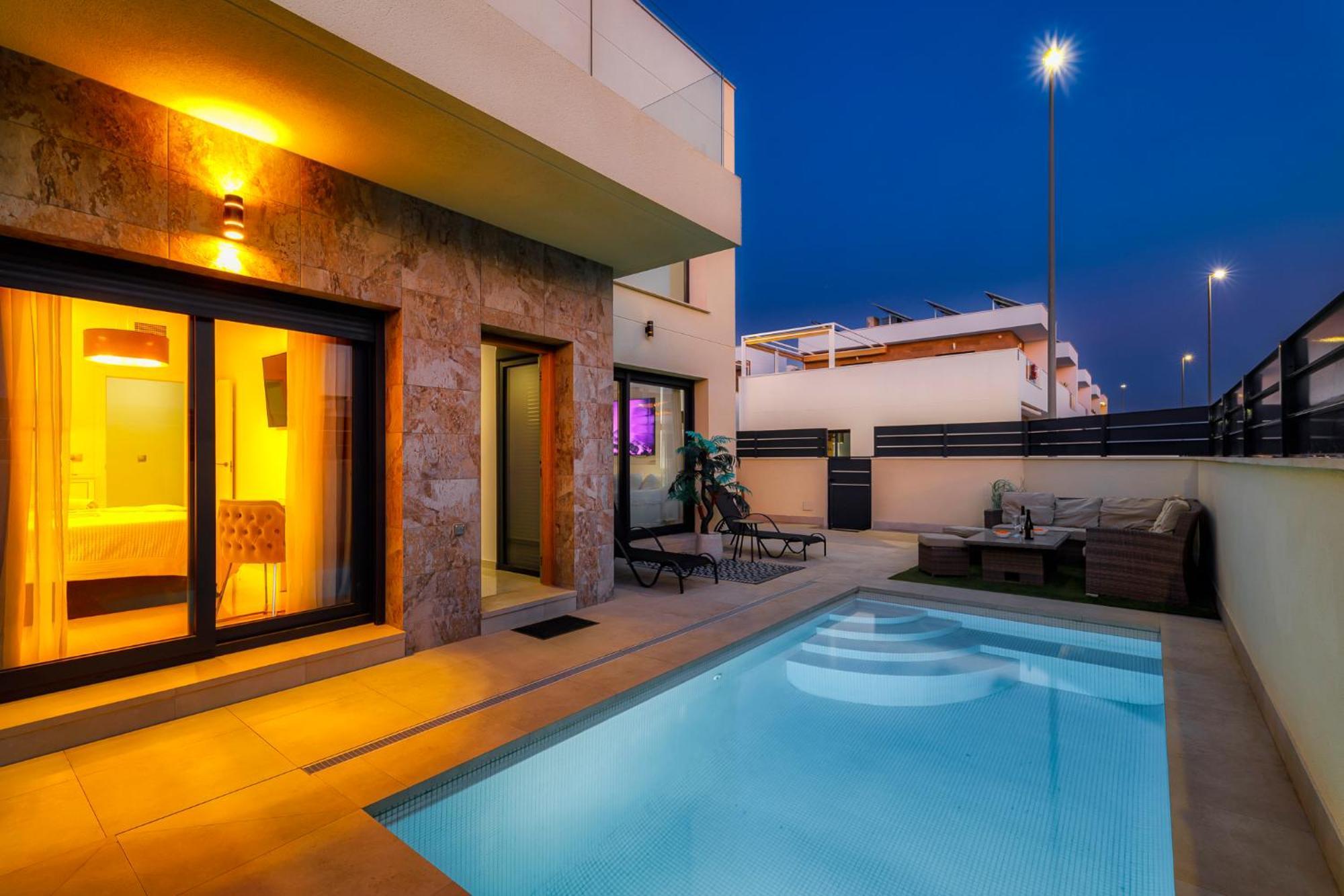 Villa White Diamond - Piscine - Plage 10 Minutes Daya Vieja Exterior photo