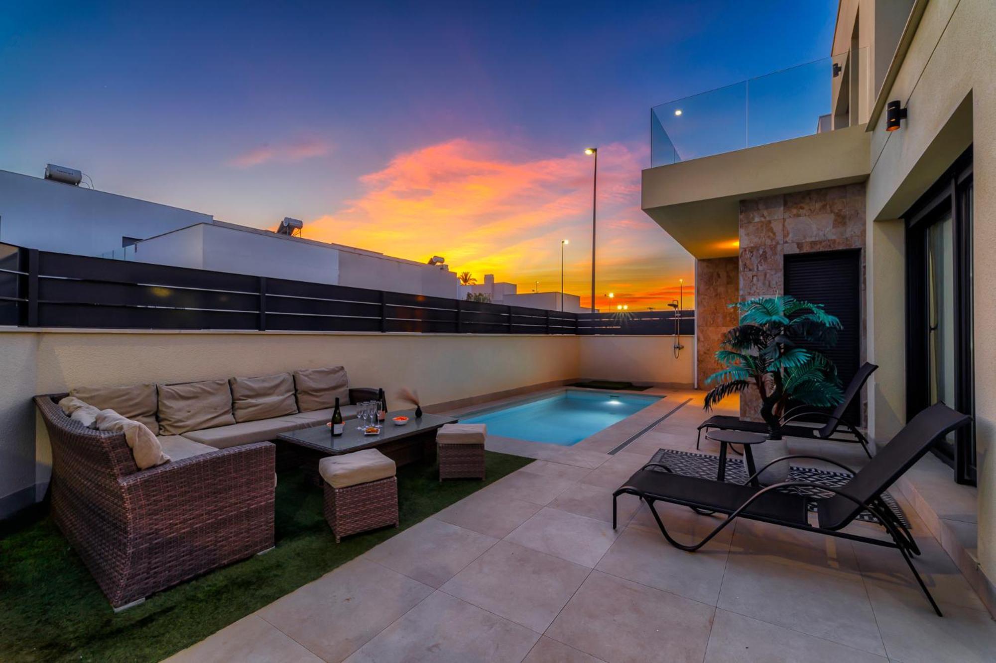 Villa White Diamond - Piscine - Plage 10 Minutes Daya Vieja Exterior photo